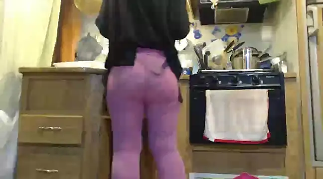 sexyinpantyhose online show from March 2025 07:15:01 AM