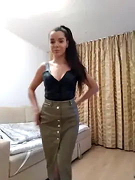 baby sweet girl  online show from April 2026 08:50:01 PM