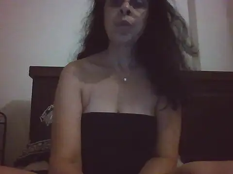 Snapshot of Susannemilf chatting on September 2025 03:34:01 PM Susannemilf online show from September 2025 03:34:01 PM
