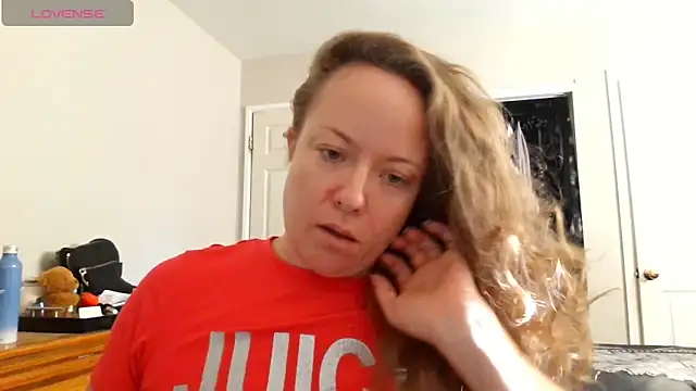 julimonroe online show from September 2025 02:53:01 PM