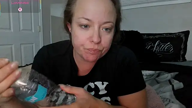 julimonroe online show from November 2025 02:45:02 AM