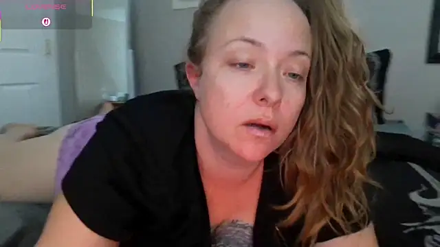 julimonroe online show from November 2025 11:10:02 PM