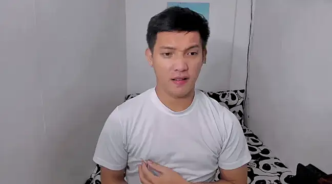 xSebastian19 online show from December 2024 03:22:02 PM