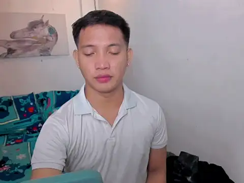 xSebastian19 online show from December 2025 10:29:01 PM