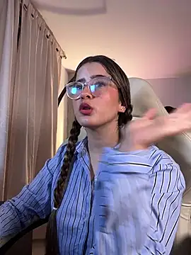 Stormiie777 online show from February 2026 01:37:02 AM