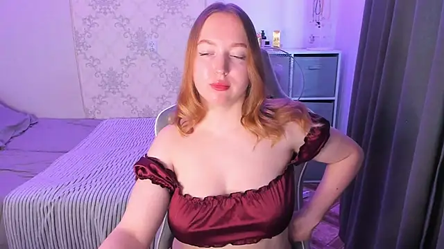 Snapshot of Shy_AnnaCutie chatting on July 2026 05:35:02 AM Shy AnnaCutie online show from July 2026 05:35:02 AM