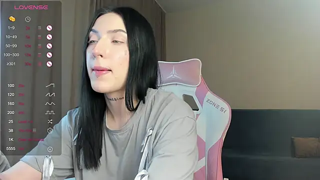 JenniferQueen11 online show from January 2025 07:54:01 PM