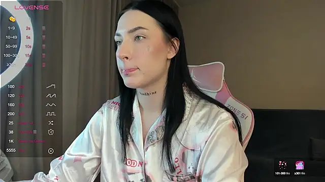 JenniferQueen11 online show from January 2025 09:30:01 AM