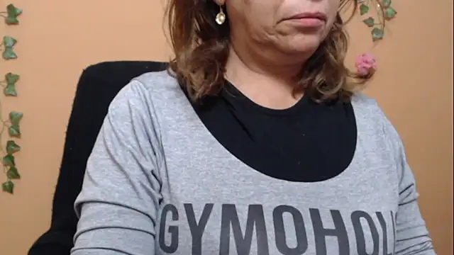 Snapshot of Hellensextits chatting on January 2025 09:57:02 PM Hellensextits online show from January 2025 09:57:02 PM