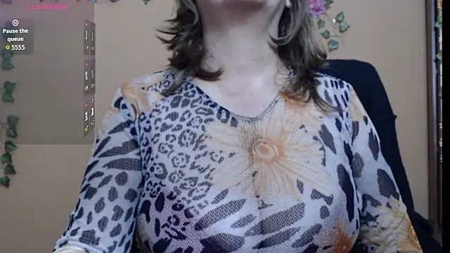 Snapshot of Hellensextits chatting on September 2025 09:19:02 AM Hellensextits online show from September 2025 09:19:02 AM