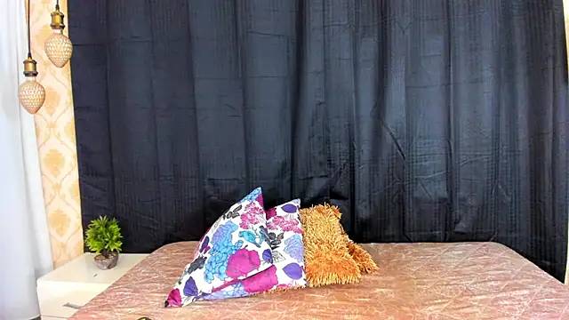 DENISE WOLFE online show from March 2025 01:39:02 PM