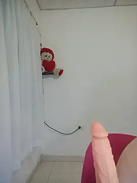 Snapshot of lorenitabella chatting on July 2026 08:41:01 AM lorenitabella online show from July 2026 08:41:01 AM