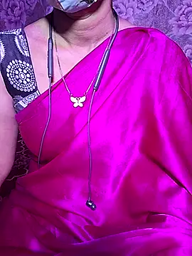 XBHUUME online show from December 2025 05:09:01 PM