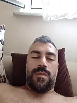 Snapshot of kevgir08 chatting on July 2026 01:14:02 PM kevgir08 online show from July 2026 01:14:02 PM