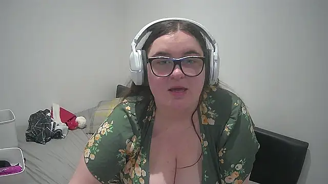 Rebecca Summer online show from December 2024 05:25:01 AM