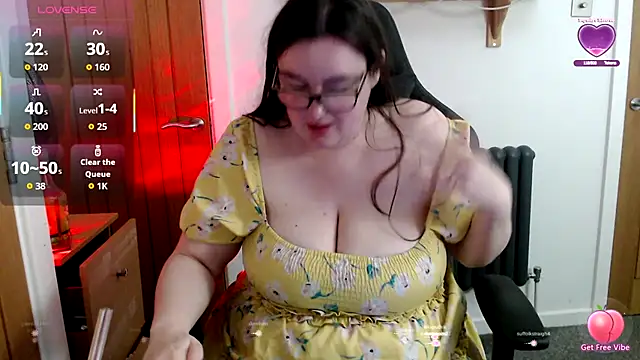 Snapshot of Rebecca_Summer chatting on May 2026 05:57:01 AM Rebecca Summer online show from May 2026 05:57:01 AM