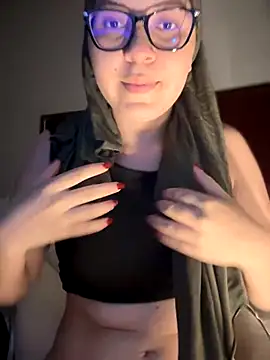 MatchedEyebrow online show from September 2025 09:49:02 PM