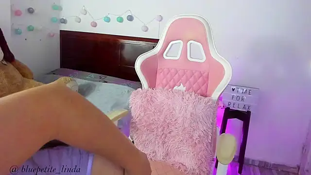 Blue Petite online show from December 2024 02:48:02 PM