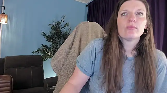 Kelly Carolina online show from April 2026 12:06:01 PM