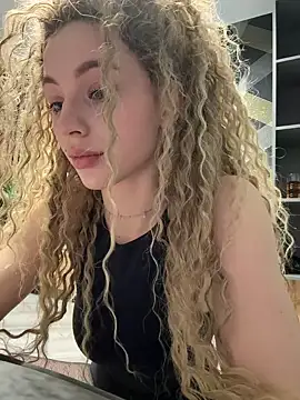 Camilla Railian online show from January 2025 04:11:02 PM