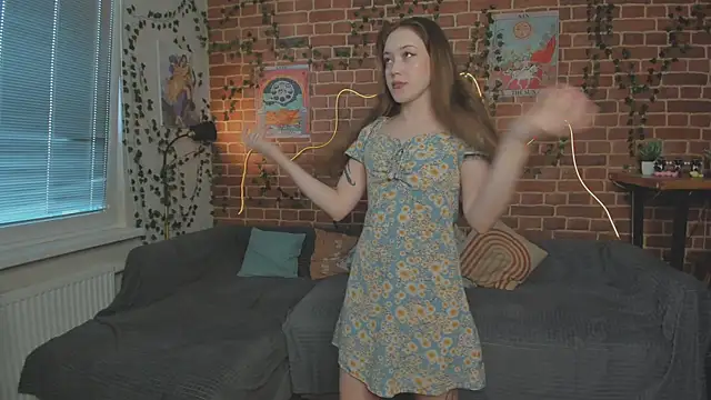 yamy yamy yamy online show from October 2025 02:24:02 PM