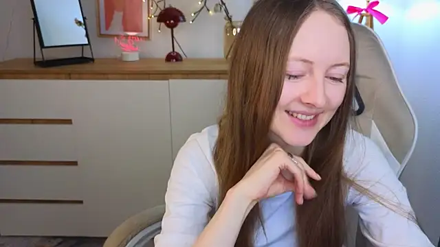 Snapshot of freya_nilsson chatting on January 2025 12:24:01 PM freya nilsson online show from January 2025 12:24:01 PM