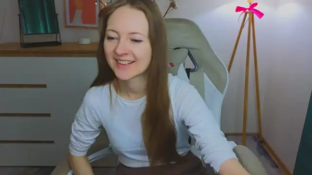 Snapshot of freya_nilsson chatting on February 2025 09:38:02 AM freya nilsson online show from February 2025 09:38:02 AM