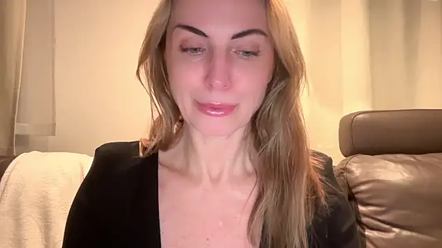 RachellAmazing online show from February 2025 09:08:02 PM