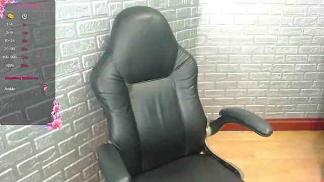 Amy Ronan online show from October 2025 06:09:01 PM