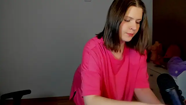 Snapshot of TinniAngel chatting on March 2025 06:23:02 PM TinniAngel online show from March 2025 06:23:02 PM