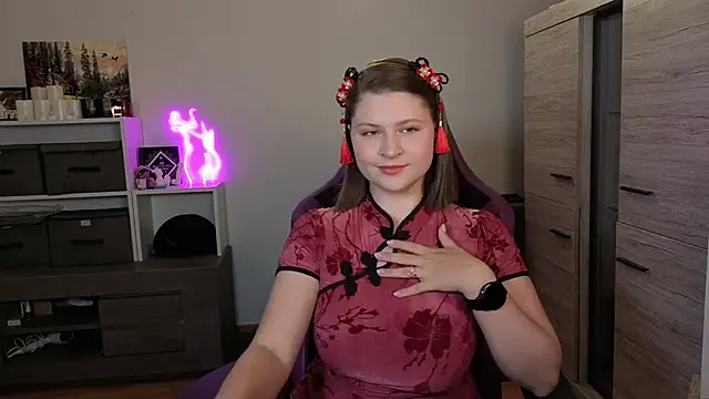 Snapshot of TinniAngel chatting on September 2025 05:29:02 PM TinniAngel online show from September 2025 05:29:02 PM