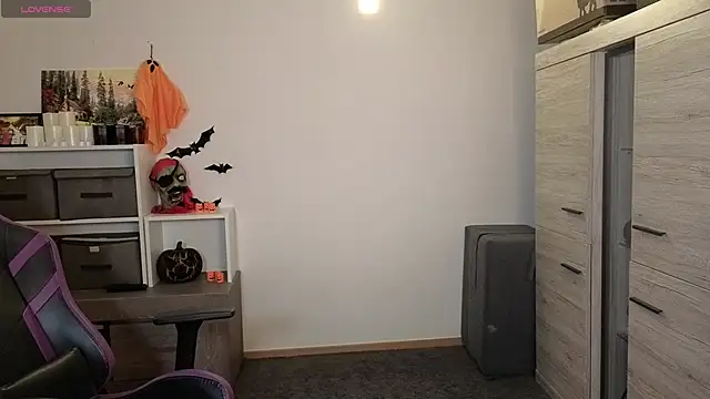 Snapshot of TinniAngel chatting on October 2025 05:33:01 PM TinniAngel online show from October 2025 05:33:01 PM