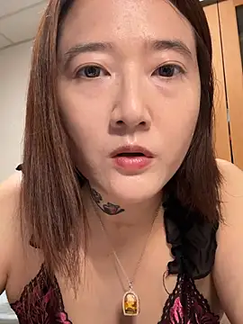 Snapshot of Tw_Angellovers chatting on April 2026 08:45:01 AM Tw Angellovers online show from April 2026 08:45:01 AM