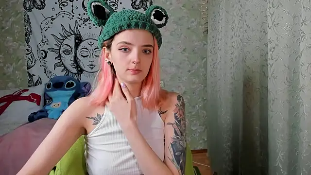 Cutie Adelia online show from January 2025 11:46:01 AM