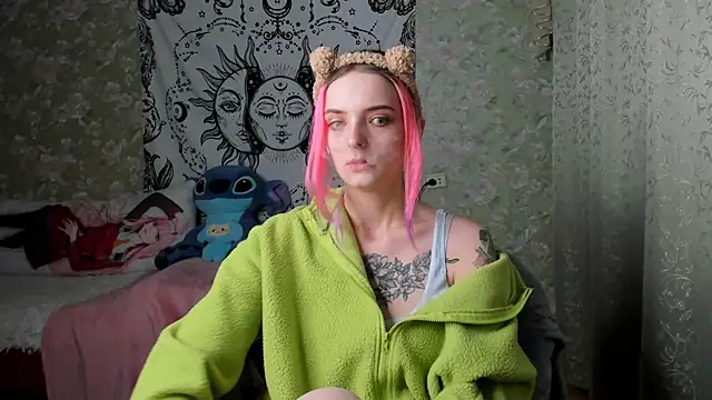 Cutie Adelia online show from March 2025 12:30:02 PM