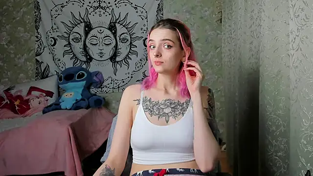 Cutie Adelia online show from March 2025 01:13:02 PM