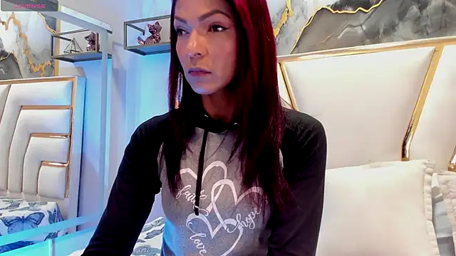 HannaPetit online show from October 2025 07:01:02 PM