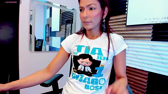 HannaPetit online show from April 2026 07:18:01 PM