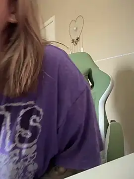 nativepumpkin95 online show from January 2025 06:57:01 PM