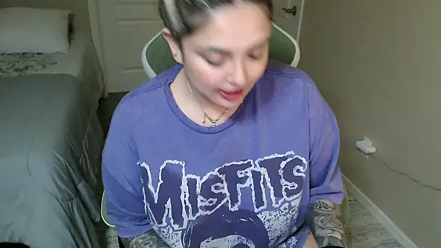 nativepumpkin95 online show from January 2025 03:09:02 AM