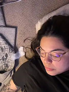 nativepumpkin95 online show from February 2025 02:40:02 AM