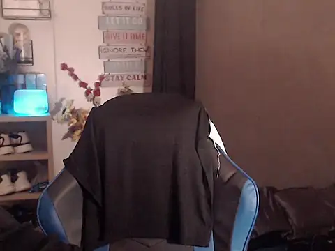 Snapshot of Lemonadexxx chatting on March 2026 05:23:01 AM Lemonadexxx online show from March 2026 05:23:01 AM