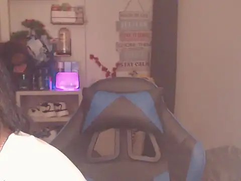 Snapshot of Lemonadexxx chatting on March 2026 05:45:02 AM Lemonadexxx online show from March 2026 05:45:02 AM