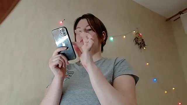 Kira land online show from March 2025 05:29:01 PM