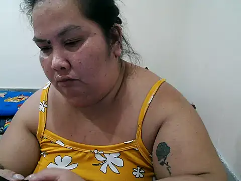 Snapshot of xxbigboootyxx chatting on May 2026 10:43:02 AM xxbigboootyxx online show from May 2026 10:43:02 AM