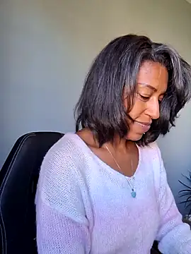 Goldenlace online show from January 2025 01:28:01 PM