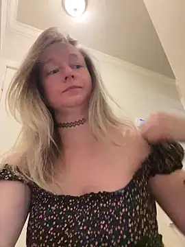 Snapshot of Vivian_MayXxX chatting on January 2025 08:00:01 PM Vivian MayXxX online show from January 2025 08:00:01 PM