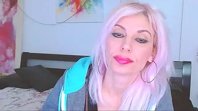 HoneyLara online show from March 2025 05:53:01 AM