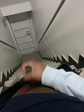 Snapshot of stuard-19 chatting on October 2025 03:27:02 AM stuard-19 online show from October 2025 03:27:02 AM