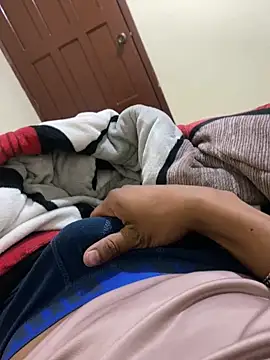 Snapshot of stuard-19 chatting on November 2025 06:49:01 AM stuard-19 online show from November 2025 06:49:01 AM